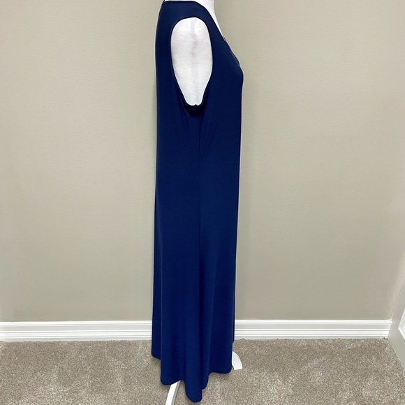 Navy Sleeveless Tank Dress - Picture 4 of 9